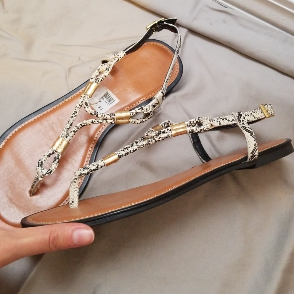 Sandals - Picture 2 of 2
